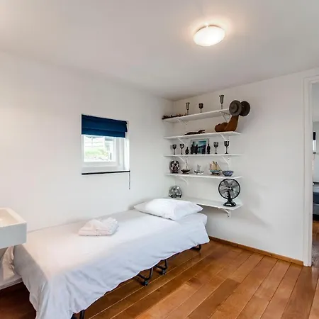 Vila Family Behind The Zandvoort