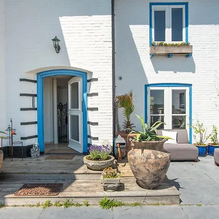 Villa Family Behind The *