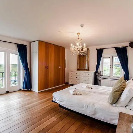 Family Behind The Villa