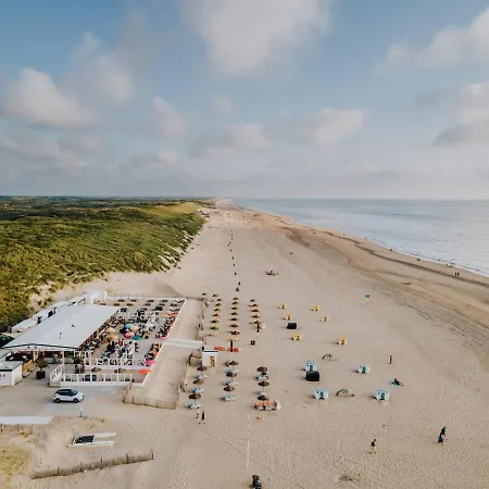 Family Behind The Villa Zandvoort